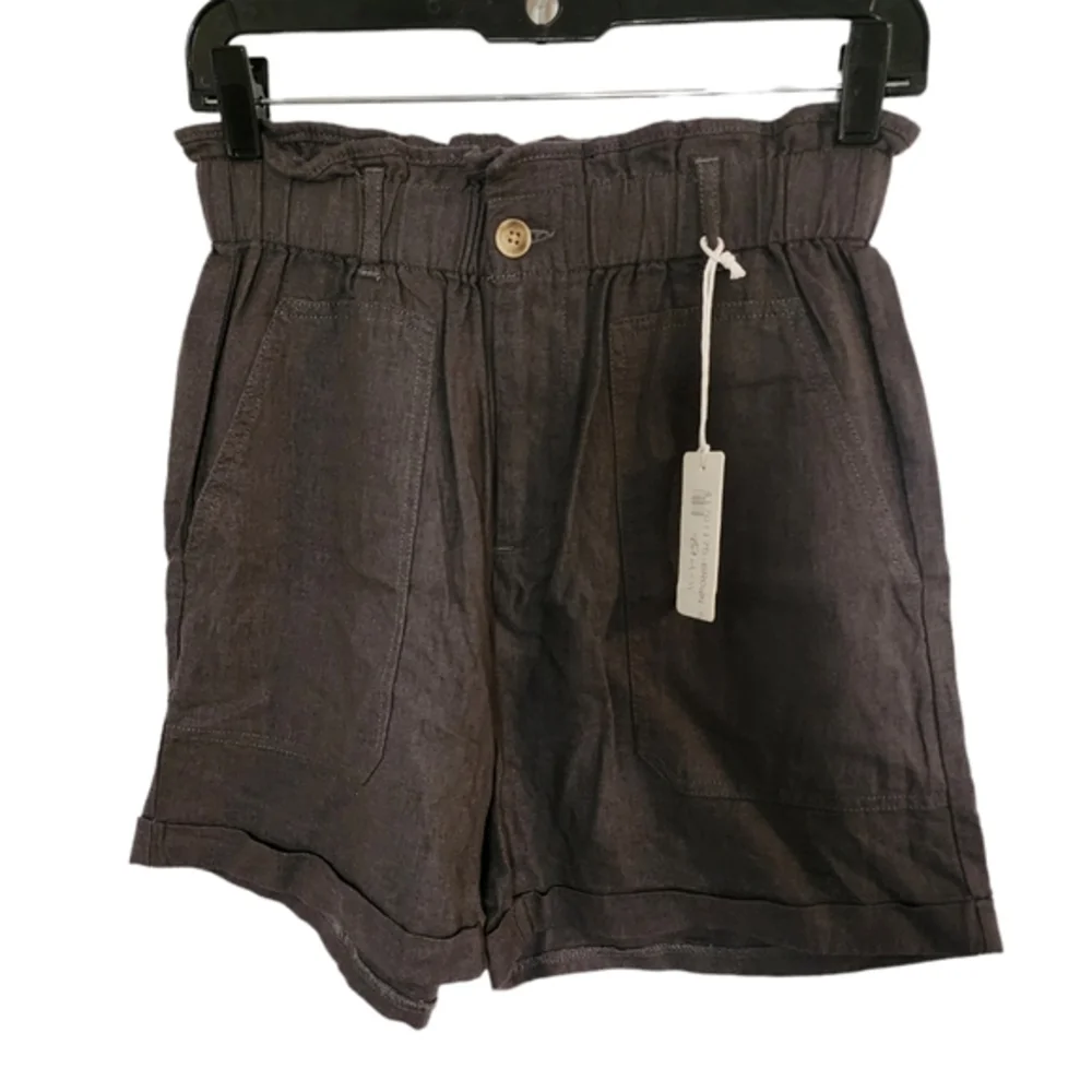 𝅺Risen‎ gray shorts Nwt Size Small
